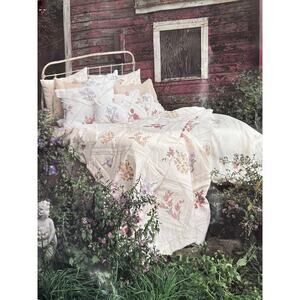 Patchwork Chelsea Quilt White floral cotton king quilt cottage core